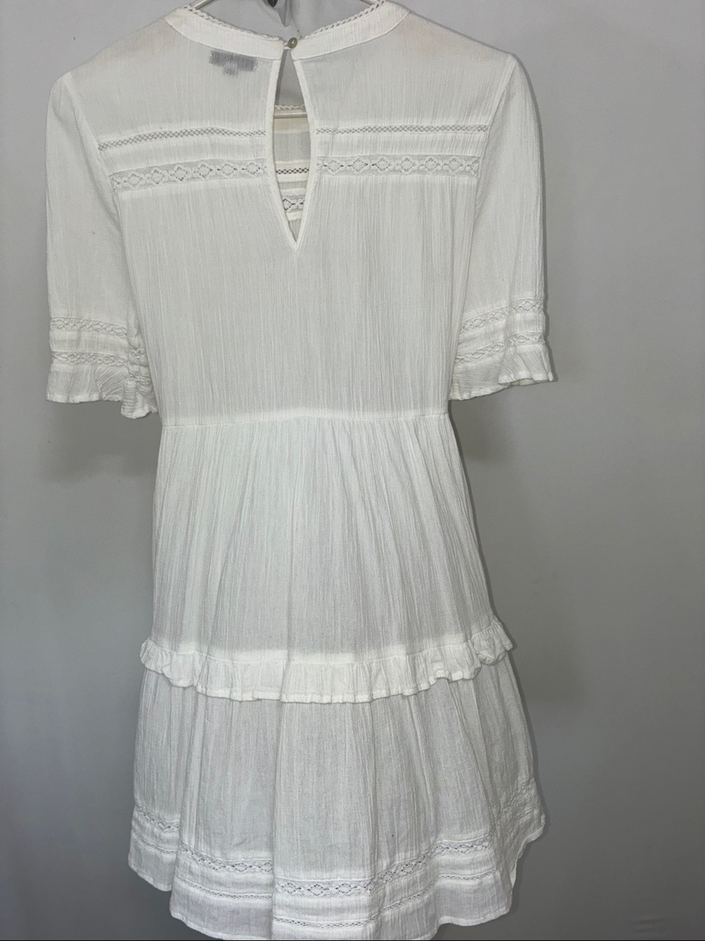 Rails Dress White Ruffle Trim Midi Dress Size Small NWOT - Picture 6 of 7